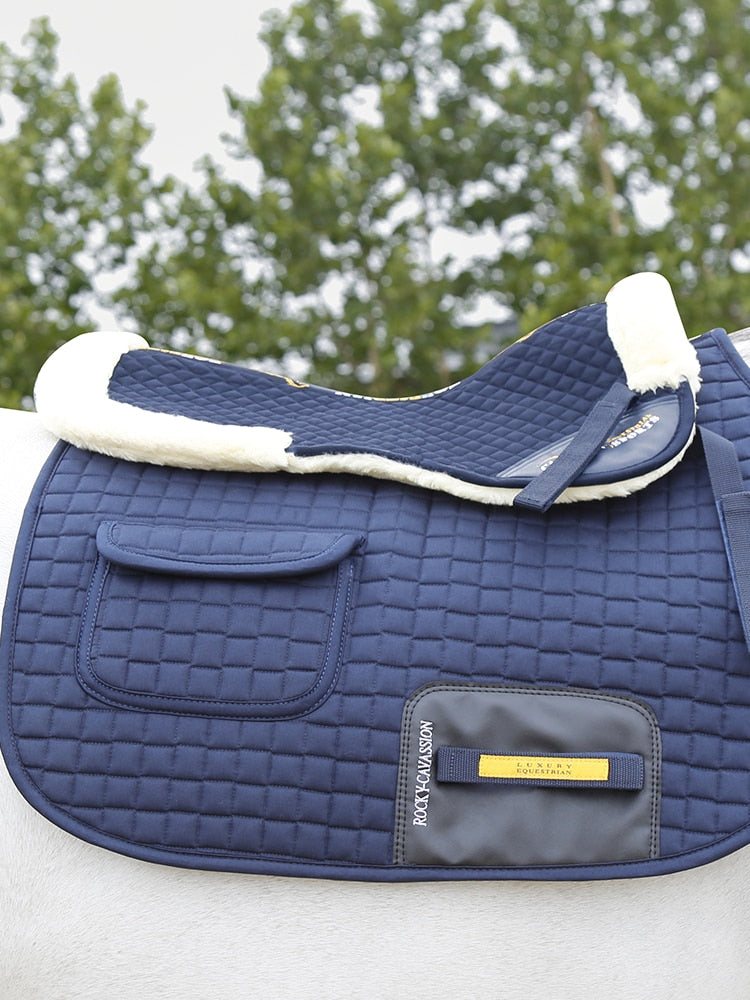 black color corrective lined half pad riding horse on horse back saddle pad equestrian equipment